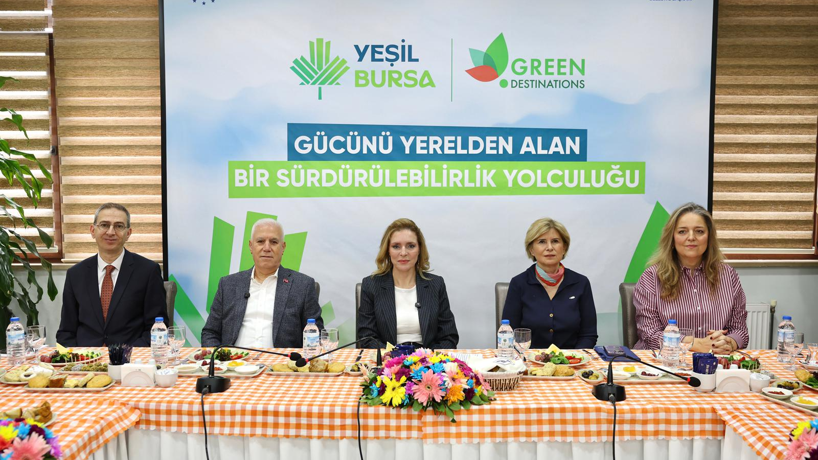 Mustafa Bozbey - Gücünü Yerelden Alan Bir Sürdürülebilirlik Yolculuğu