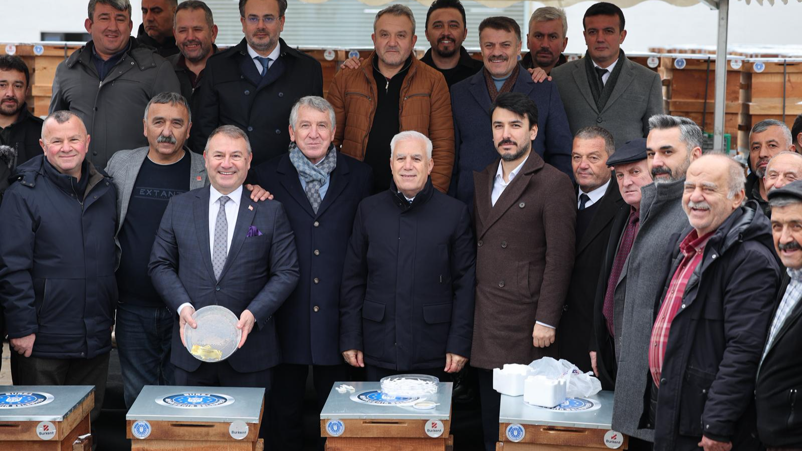 Mustafa Bozbey - Dağ Yöresine Arı Kovanı Desteği