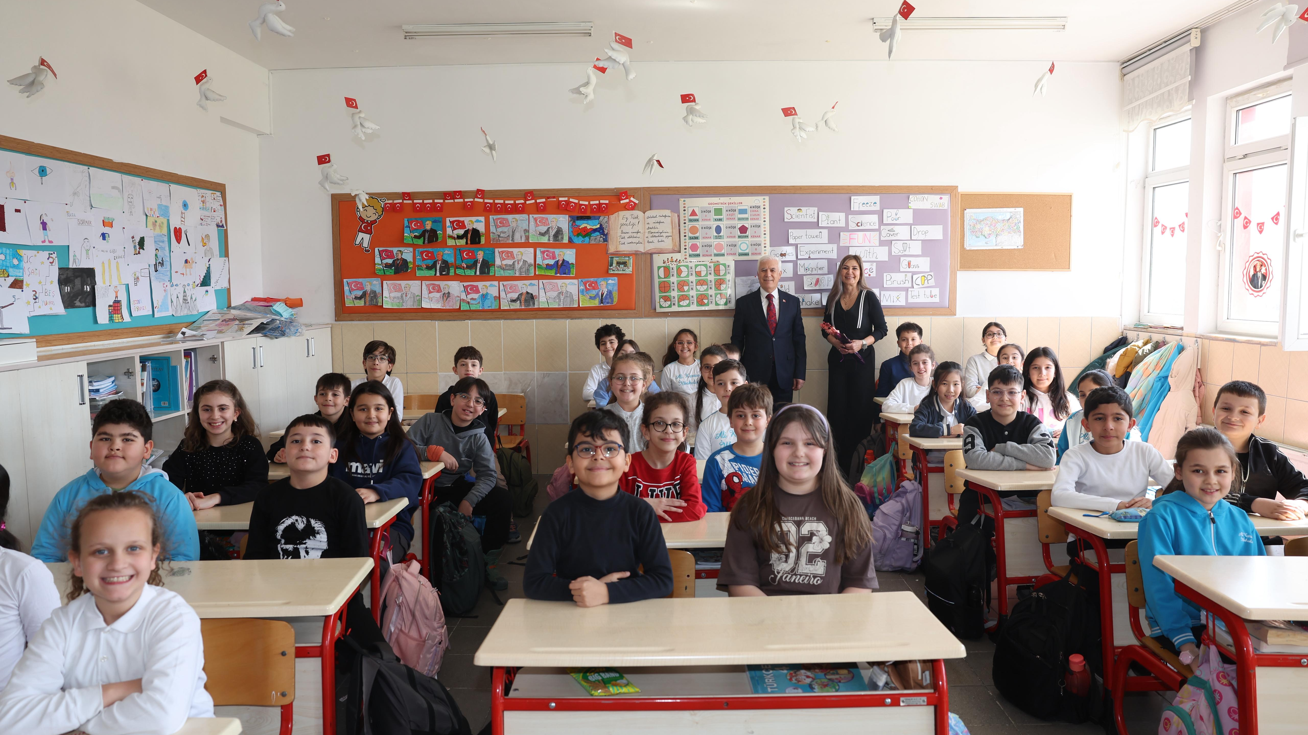 Mustafa Bozbey - Sınıf Başkanlığı Sözüne Küçük Bir Sürprizle Karşılık Verdik