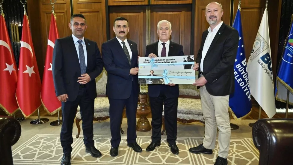 Mustafa Bozbey - İYİ Parti Bursa Milletvekili Selçuk Türkoğlu, İl Başkanı Mehmet Hasanoğlu ve İl Başkan yardımcısı Özcan Özçelik’e Hayırlı Olsun Ziyaretleri İçin Teşekkür Ediyorum
