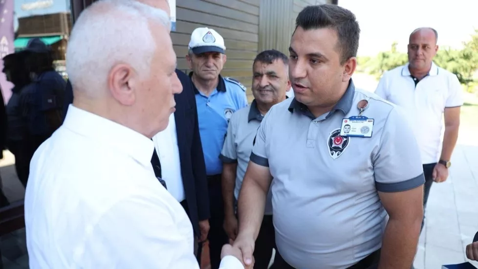 Mustafa Bozbey - Kahraman Güvenlik Görevlimiz Furkan'a Teşekkürler