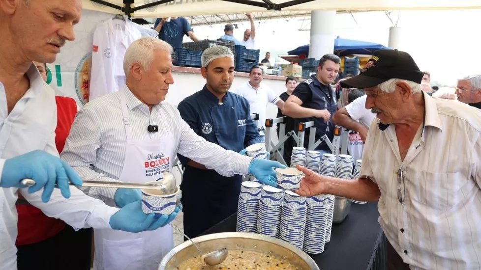 Mustafa Bozbey - Gürsu’da Aşure Kazanları Birlik için Kaynadı