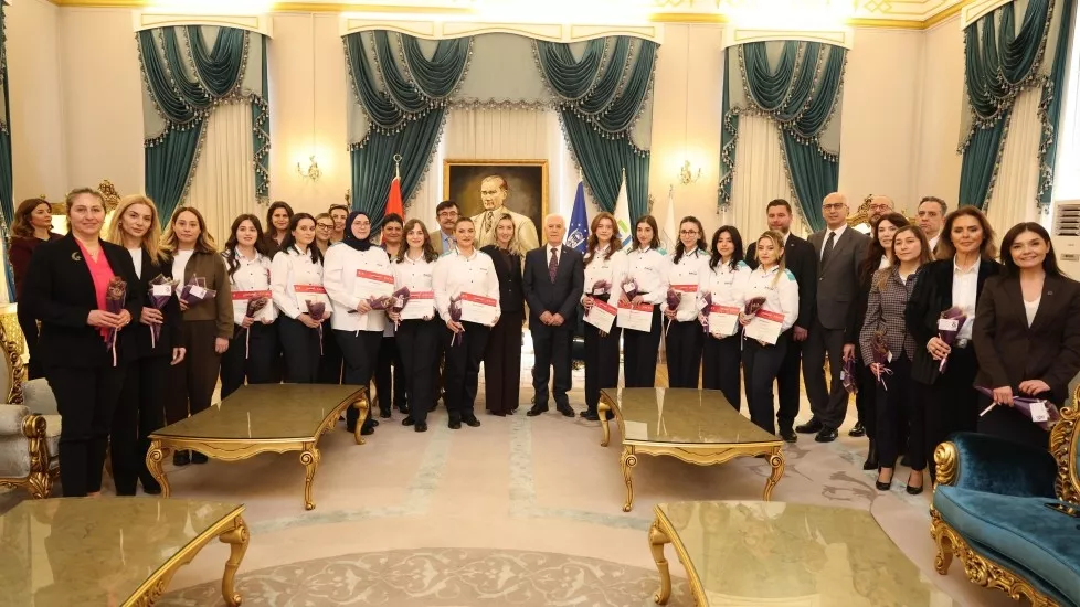 Mustafa Bozbey - Toplu Ulaşımda Kadın İstihdamı Güçleniyor