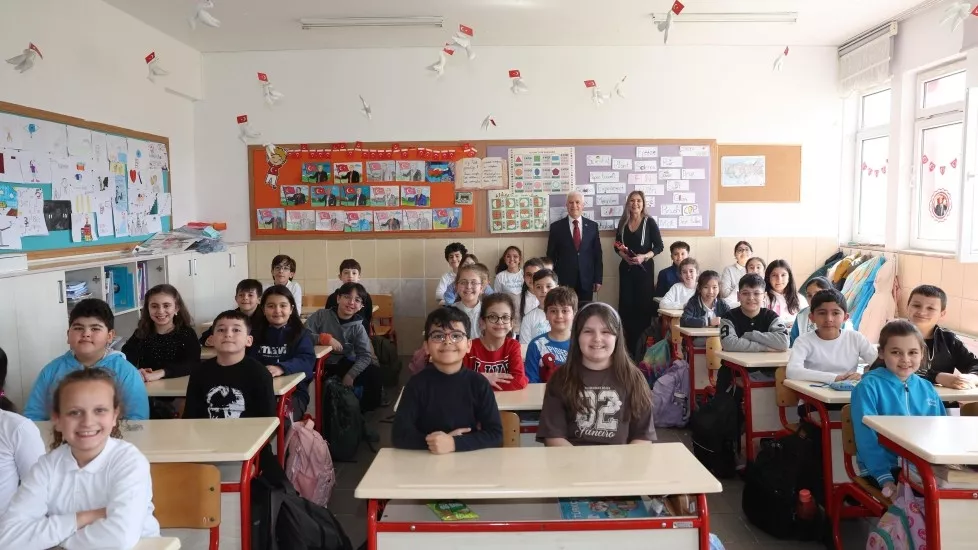 Mustafa Bozbey - Sınıf Başkanlığı Sözüne Küçük Bir Sürprizle Karşılık Verdik